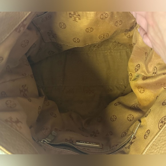 Tory Burch Slouch Shoulder Bag Tan Magnetic Close Hobo - Picture 4 of 4